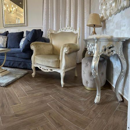 La Dolce Vita Luxury II Apartments With Best Free Private Parking In Center พูลา ภายนอก รูปภาพ