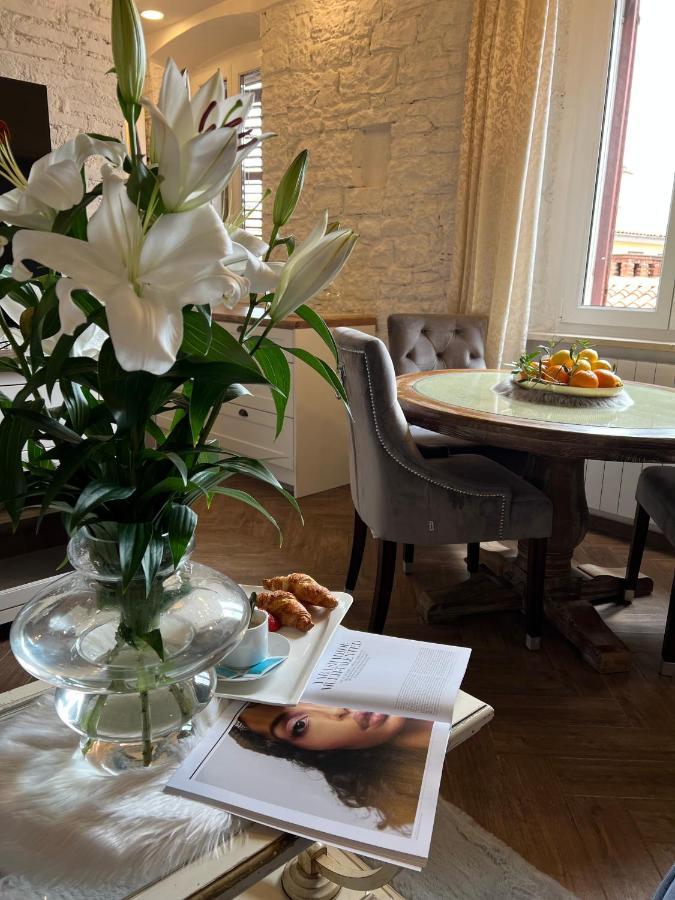 La Dolce Vita Luxury II Apartments With Best Free Private Parking In Center พูลา ภายนอก รูปภาพ
